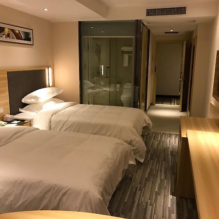 See U Select Hotel Wuhan Eksteriør billede