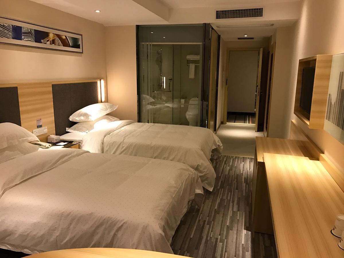 See U Select Hotel Wuhan Eksteriør billede
