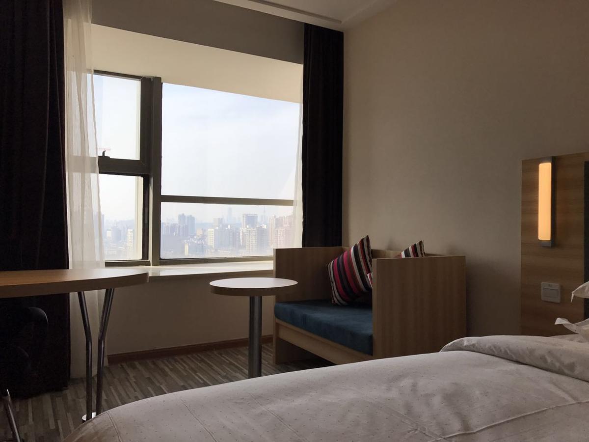 See U Select Hotel Wuhan Eksteriør billede