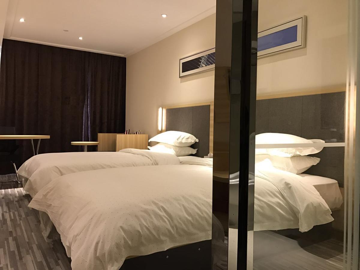 See U Select Hotel Wuhan Eksteriør billede